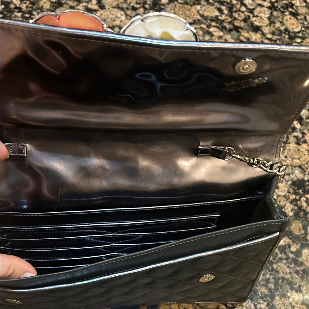 Jacobs by Marc Jacobs Black Quilted Clutch with Floral Accents - Picture 5 of 7